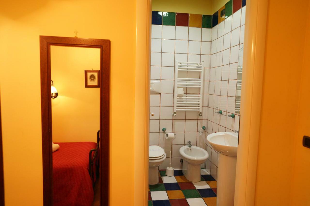 B&B Conte Cavour Nápoles Exterior foto