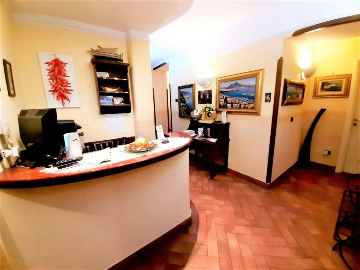 B&B Conte Cavour Nápoles Exterior foto
