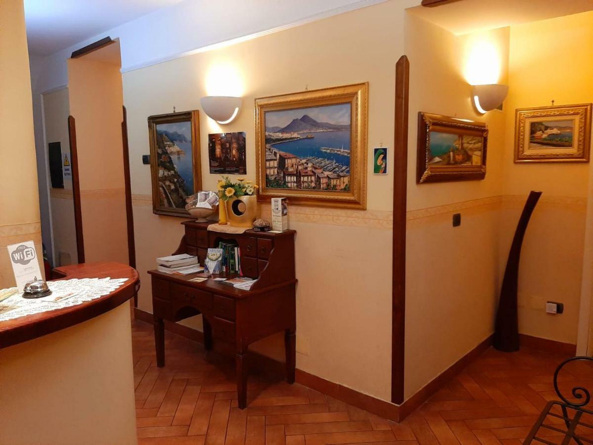 B&B Conte Cavour Nápoles Exterior foto